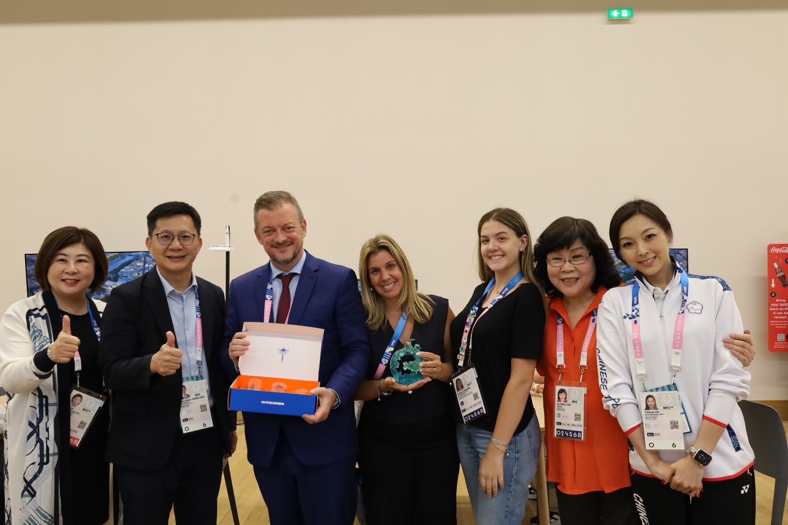 (圖)Political Deputy Minister of Education Chang Liao Wan-Chien (2nd from left) met with President of the International Paralympic Committee, Andrew Parsons. (3rd from left)